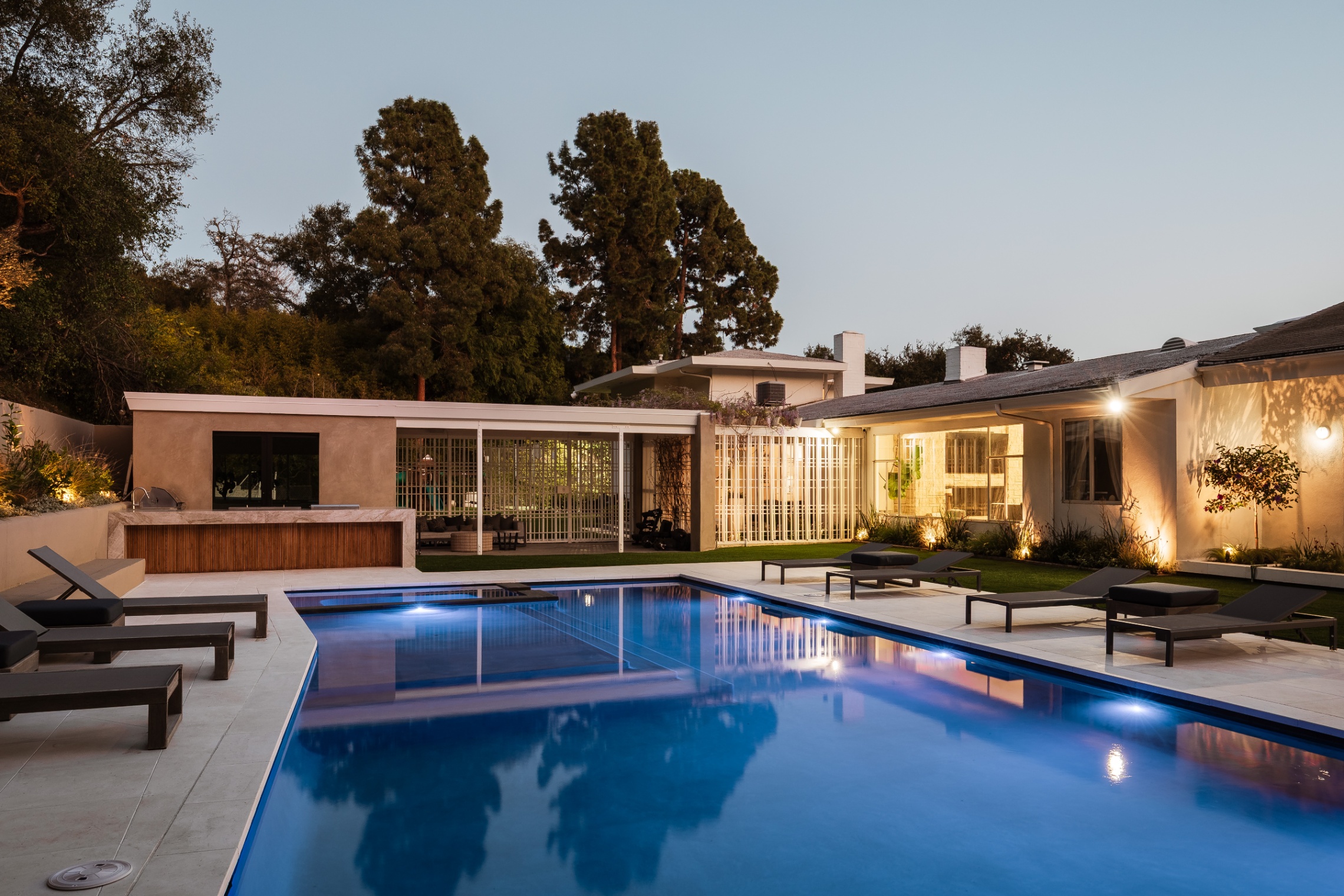 248 N Glenroy Ave, Los Angeles, CA 90049